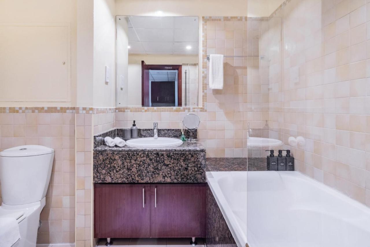 두바이 Beachfront - Large Studio In Jbr Rimal 4 아파트 외부 사진